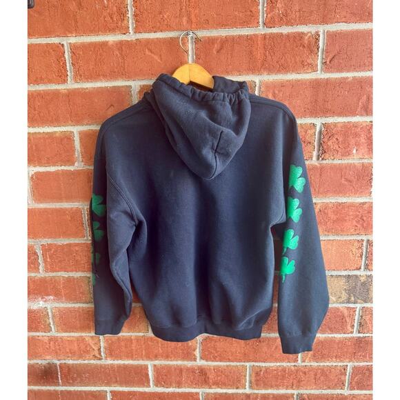 IRISH Hooded Black Sweatshirt Clover Leaf St. Patrick's Day Men’s Medium EUC - Picture 2 of 6